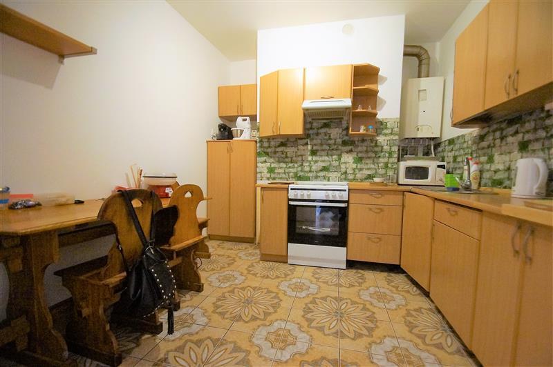 Nieruchomość nr CE0604, Mieszkanie 4 pokojowe na Wynajem