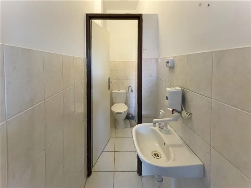 Nieruchomość nr EL03017, Lokal użytkowy  na Wynajem