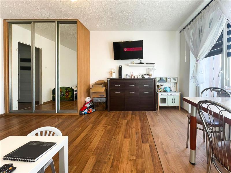 Nieruchomość nr EL03040, Mieszkanie 2 pokojowe na Sprzedaż