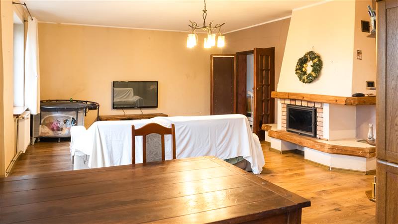 Nieruchomość nr EL03051, Mieszkanie 4 pokojowe na Sprzedaż